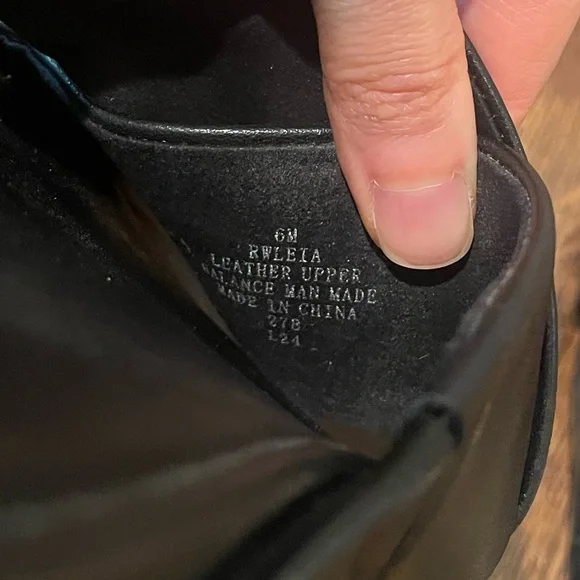 Rockport Women's Black Slide Sandals - Picture 9 of 9